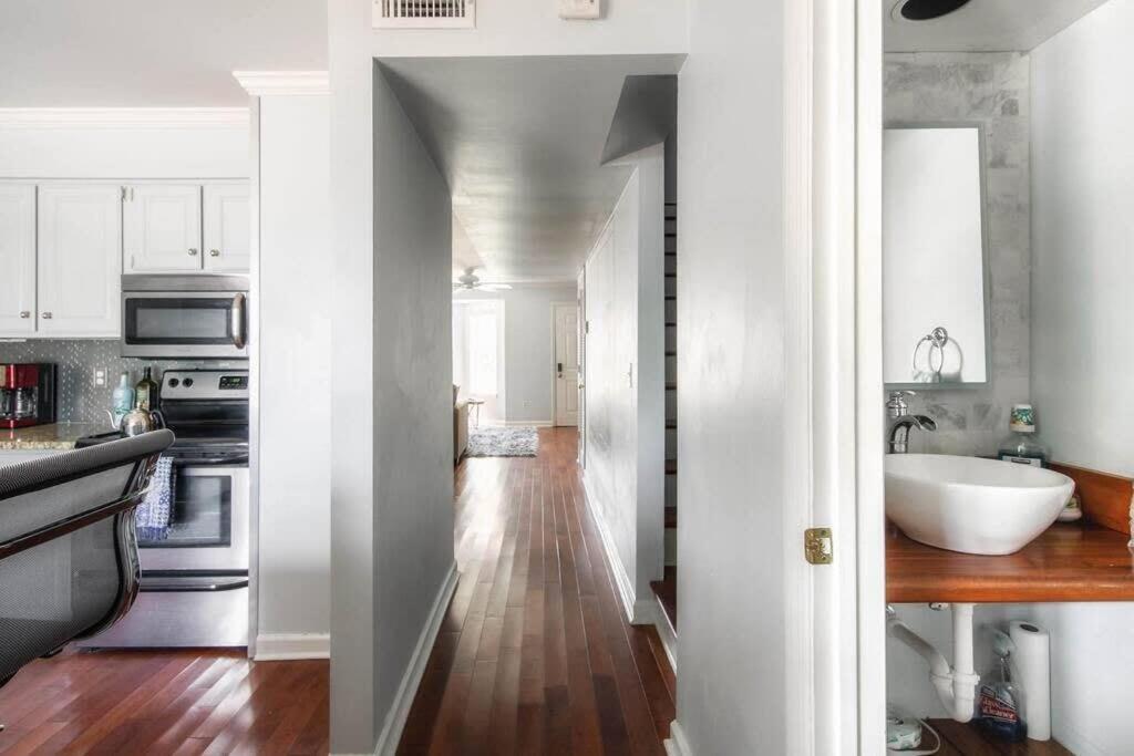 Walk To Broadway Charming Modern Historic Townhome NashvilleNashville  Kültér fotó